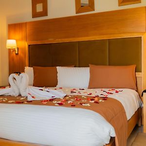 Camera standard con letto king size